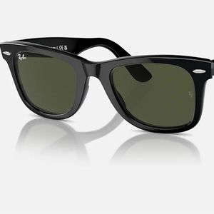 NIB Rayban wayfarer sunglasses